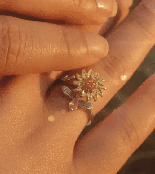 ¡LO ULTIMO! ANILLO DE GIRASOL GIRATORIO ✨✨✨